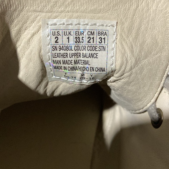 Skechers Leather Chuka Boots Kids Size 2 - Picture 7 of 7